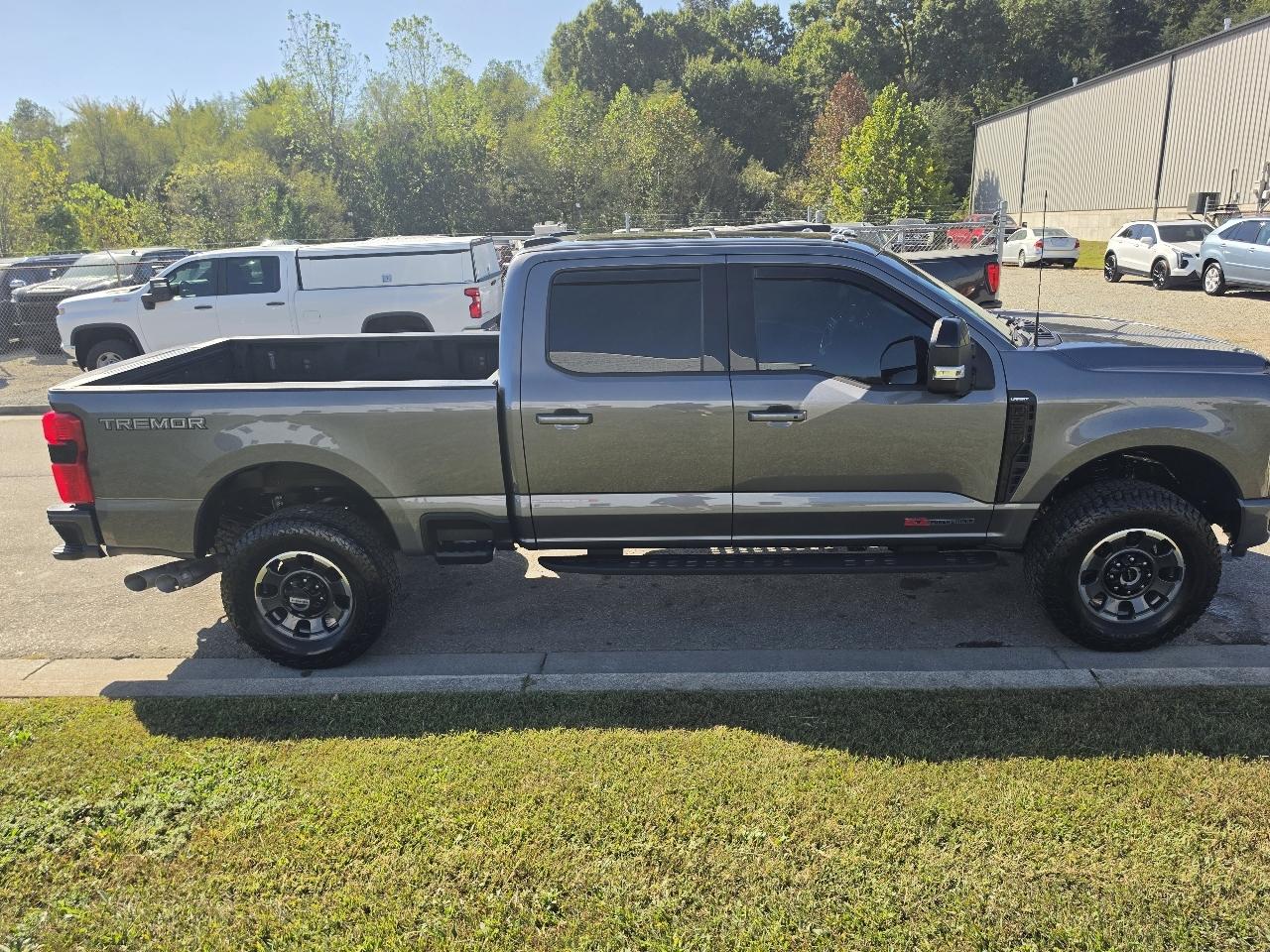 Ford F-250 SD Lariat SuperCab SWB 4WD 2024