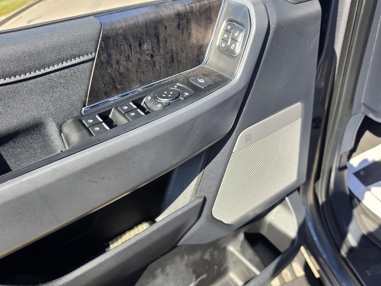 Ford F-250 SD Lariat SuperCab SWB 4WD 2024