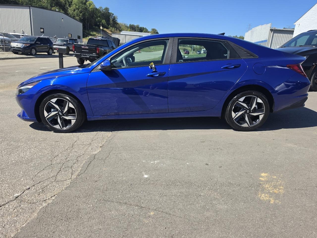 Hyundai Elantra SEL 2023
