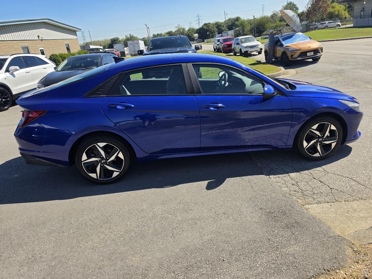 Hyundai Elantra SEL 2023