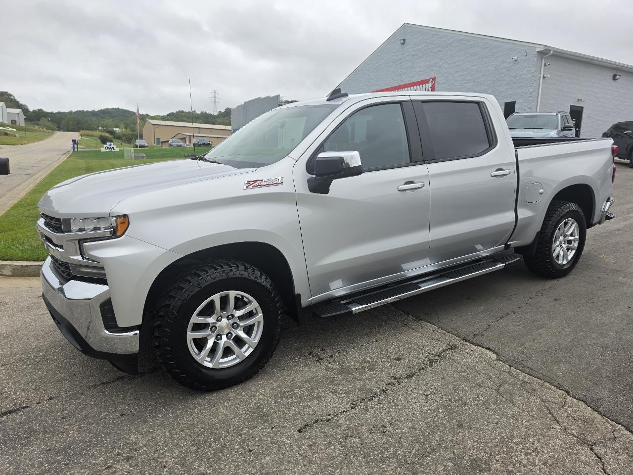 Chevrolet Silverado 1500 4WD Crew Cab 143.5" LT 2021