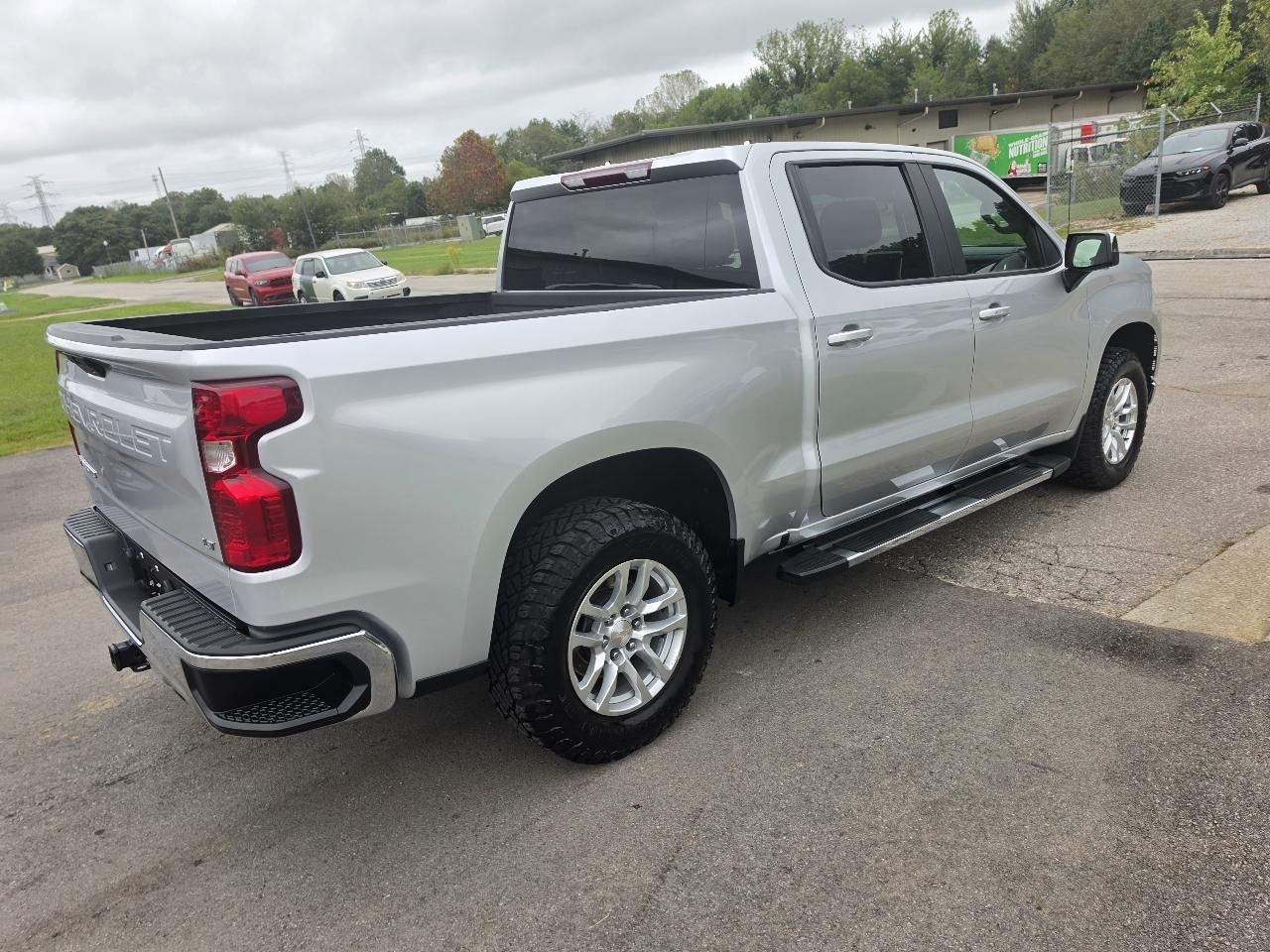Chevrolet Silverado 1500 4WD Crew Cab 143.5" LT 2021