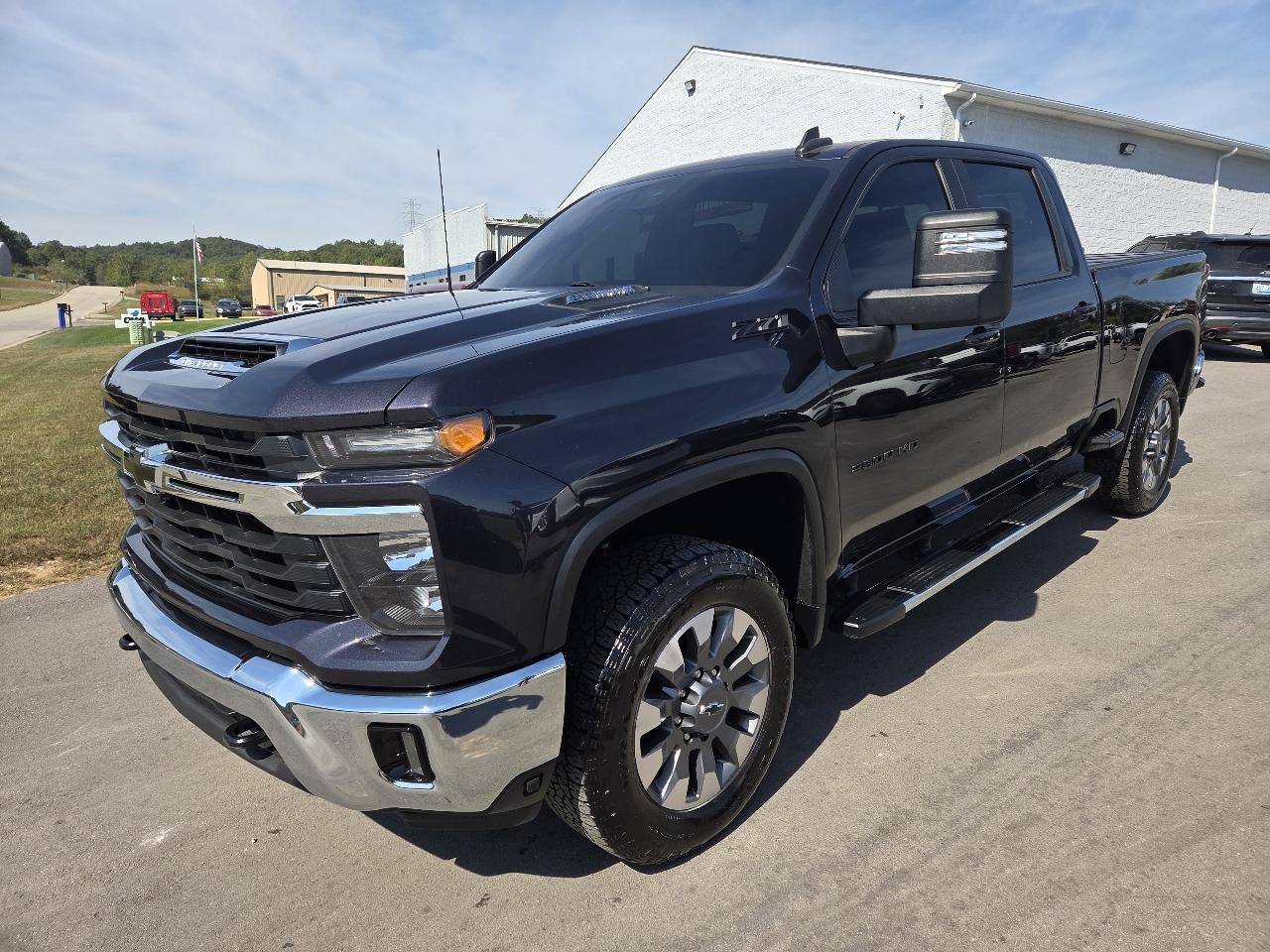 Chevrolet Silverado 2500HD 4WD Crew Cab 153" LT 2024