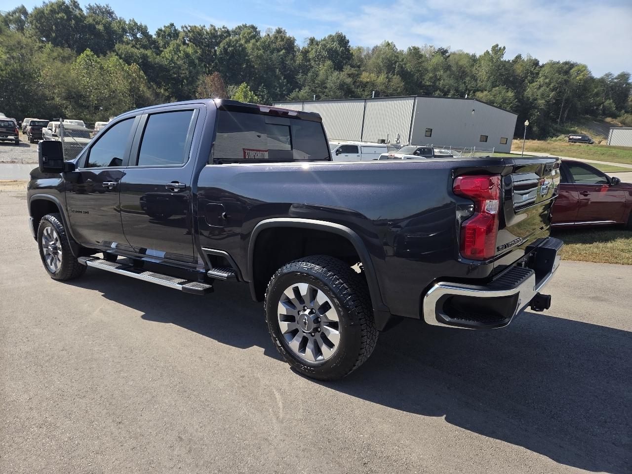 Chevrolet Silverado 2500HD 4WD Crew Cab 153" LT 2024