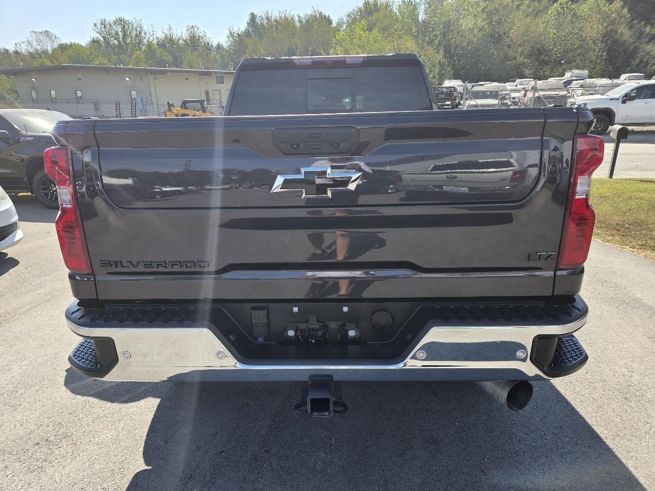 Chevrolet Silverado 2500HD 4WD Crew Cab 153" LT 2024