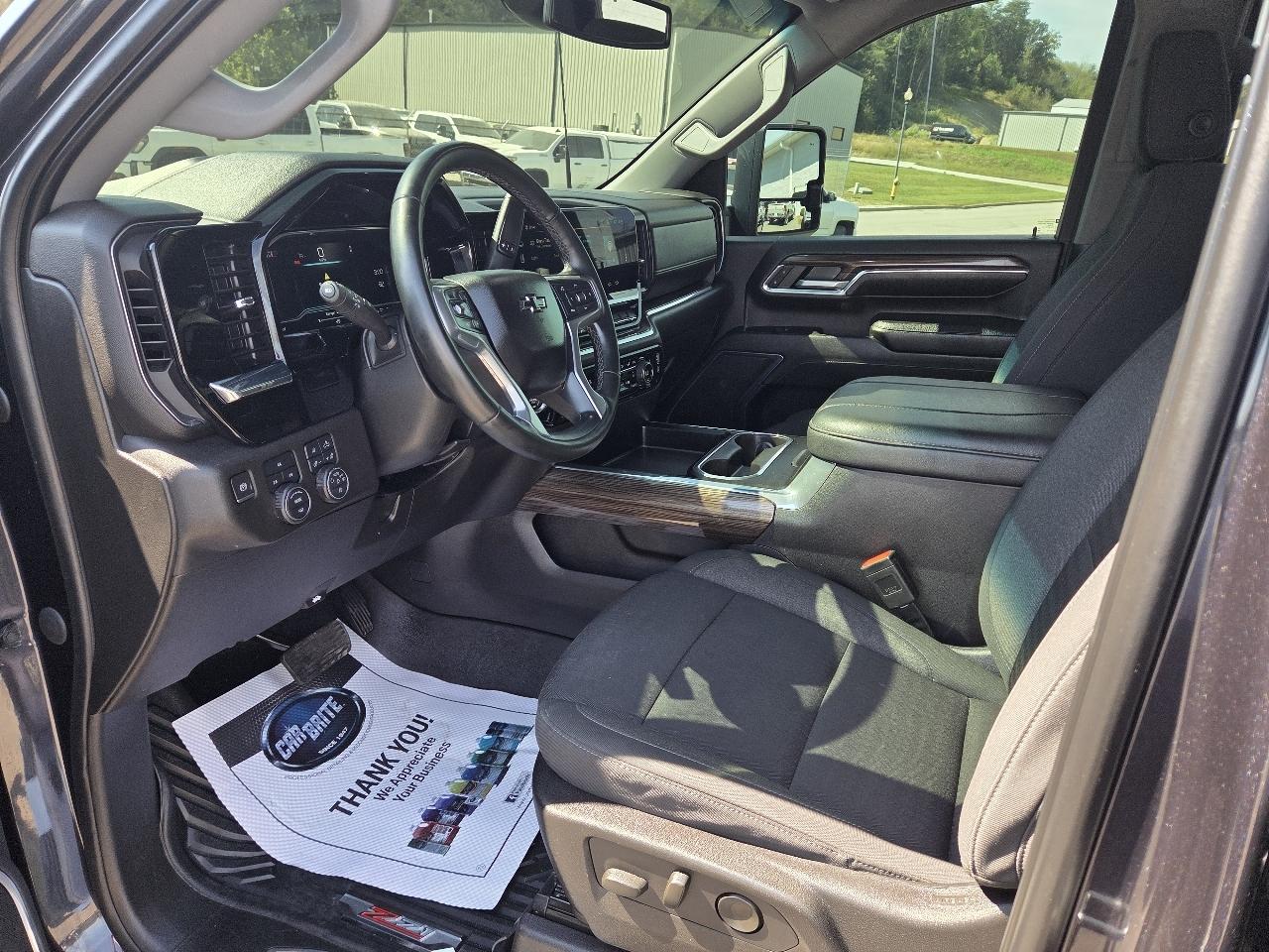 Chevrolet Silverado 2500HD 4WD Crew Cab 153" LT 2024