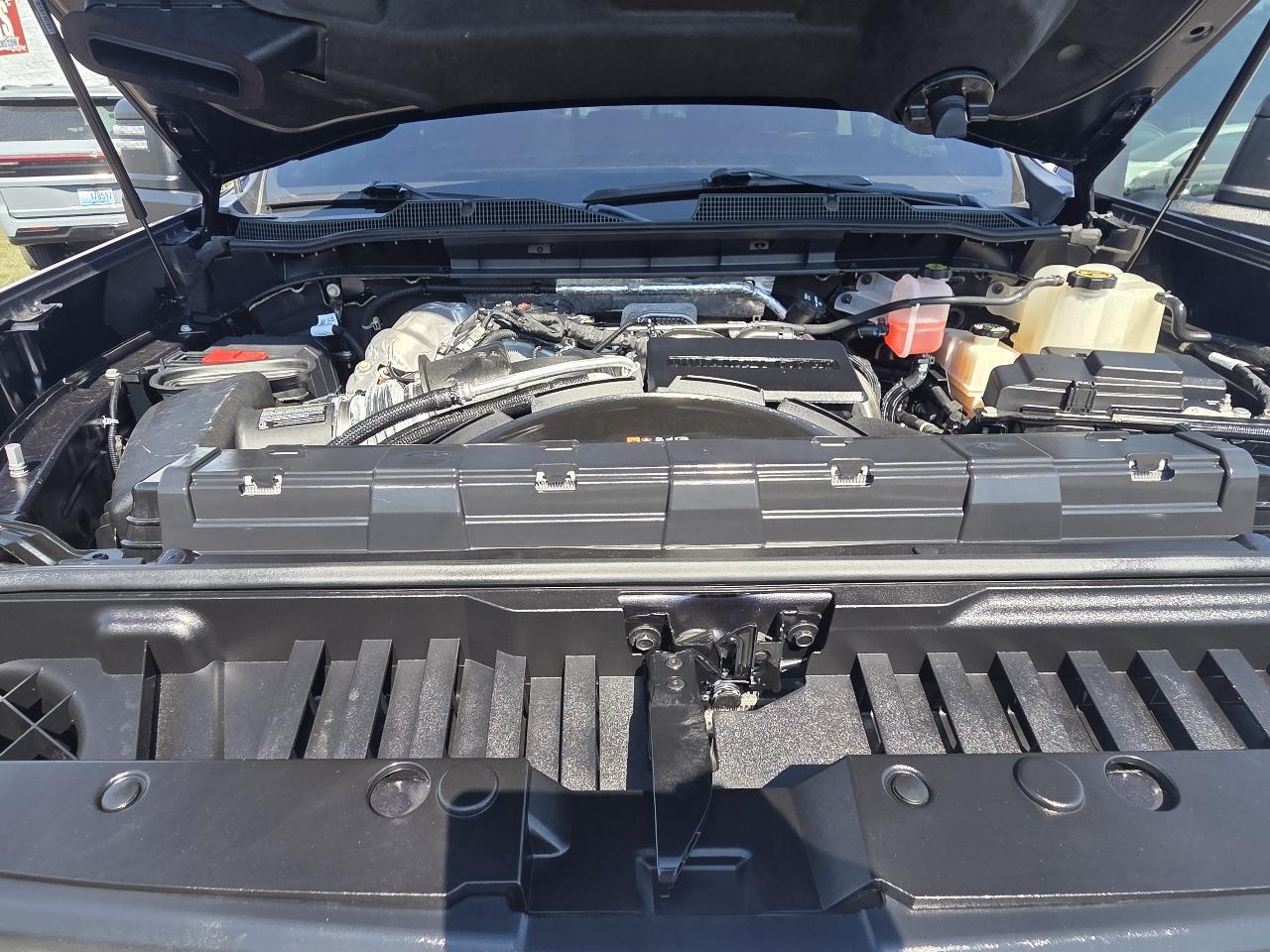 Chevrolet Silverado 2500HD 4WD Crew Cab 153" LT 2024