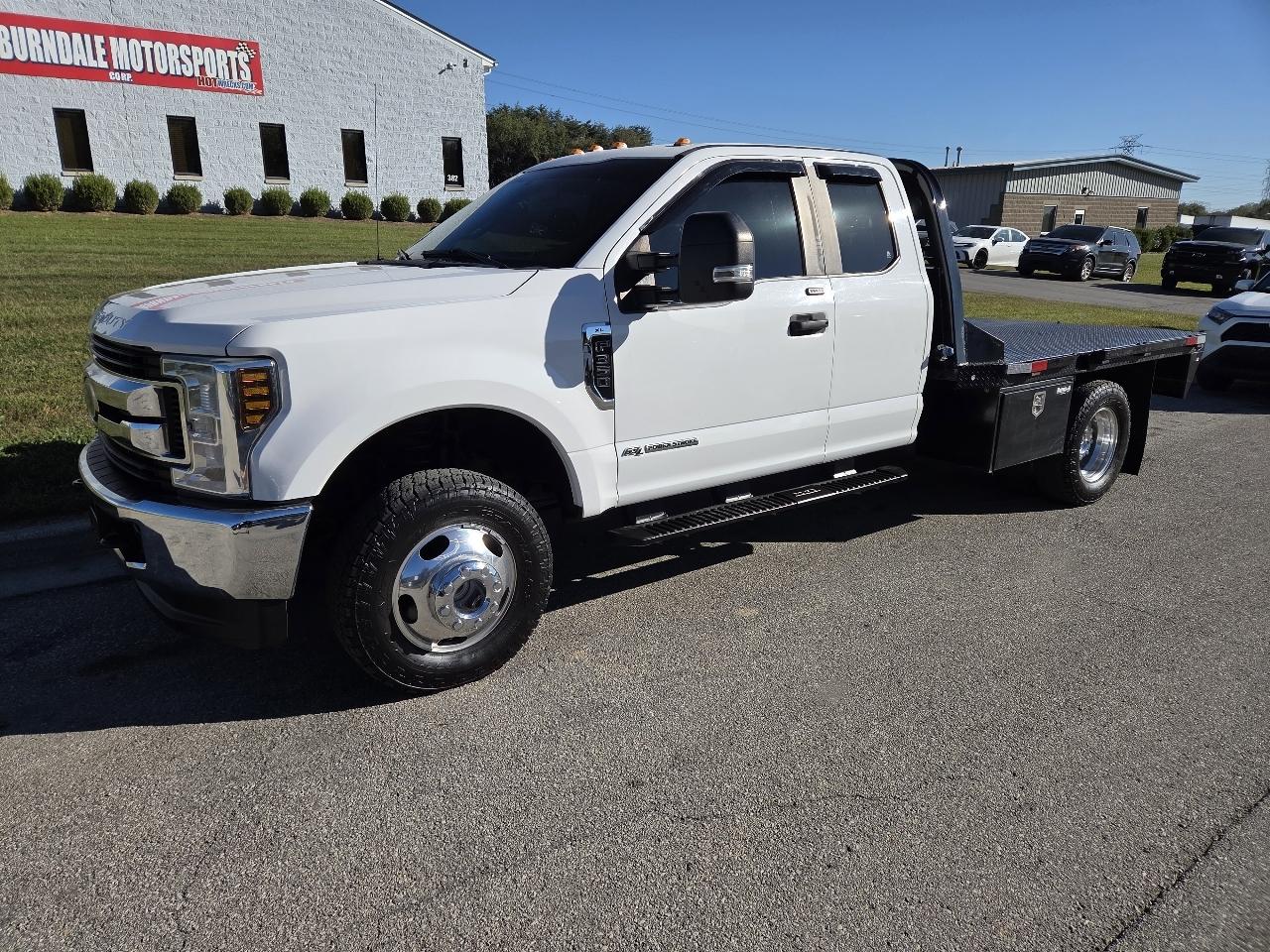 Ford F-350 SD XL SuperCab Long Bed DRW 4WD 2018