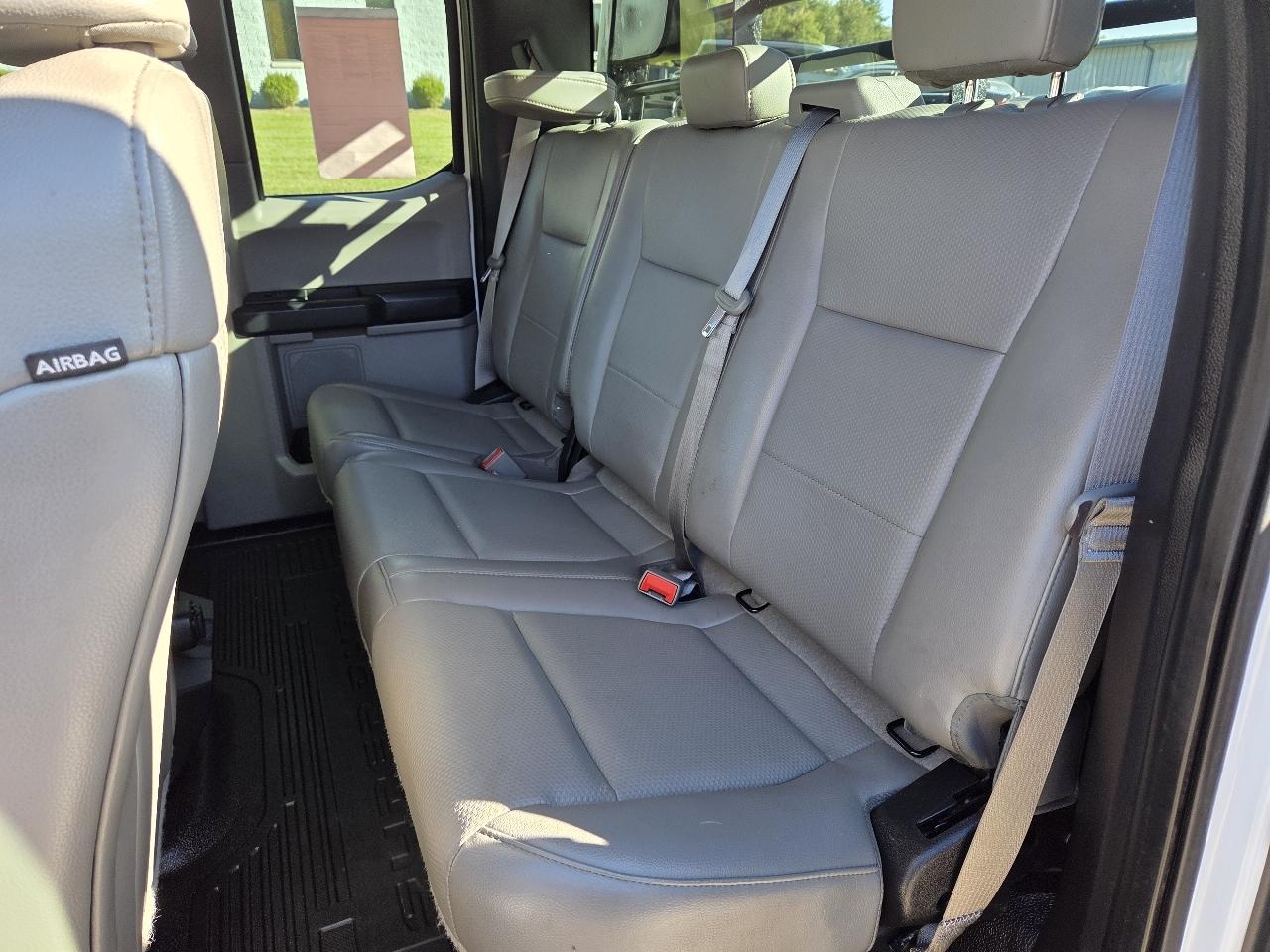 Ford F-350 SD XL SuperCab Long Bed DRW 4WD 2018