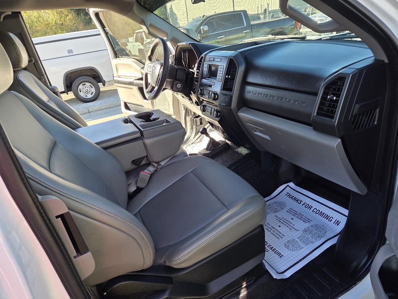 Ford F-350 SD XL SuperCab Long Bed DRW 4WD 2018