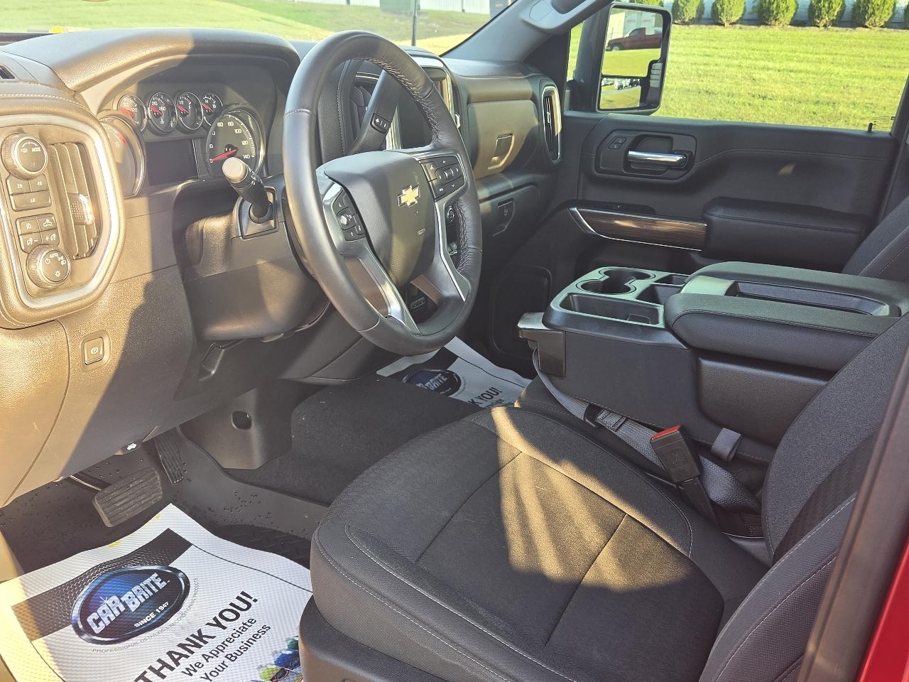 Chevrolet Silverado 2500HD 4WD Crew Cab 159" LT 2022