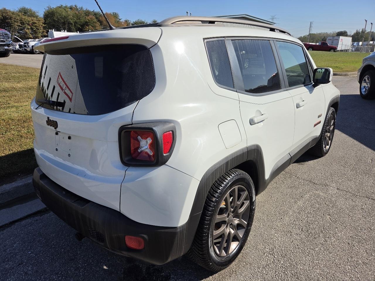 Jeep Renegade Latitude FWD 2016