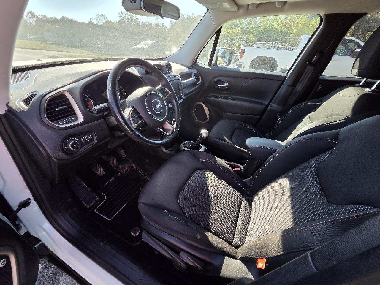 Jeep Renegade Latitude FWD 2016