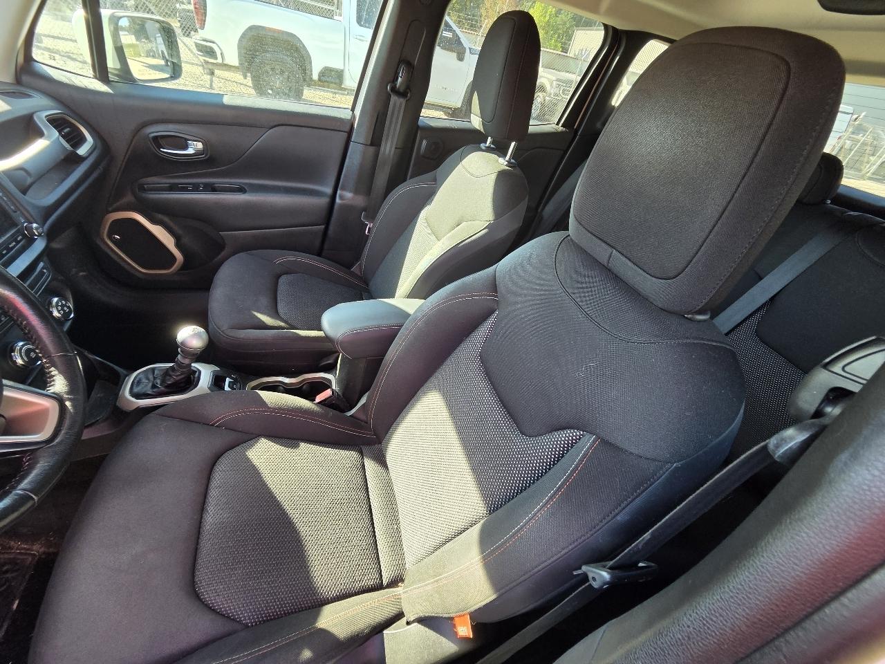Jeep Renegade Latitude FWD 2016