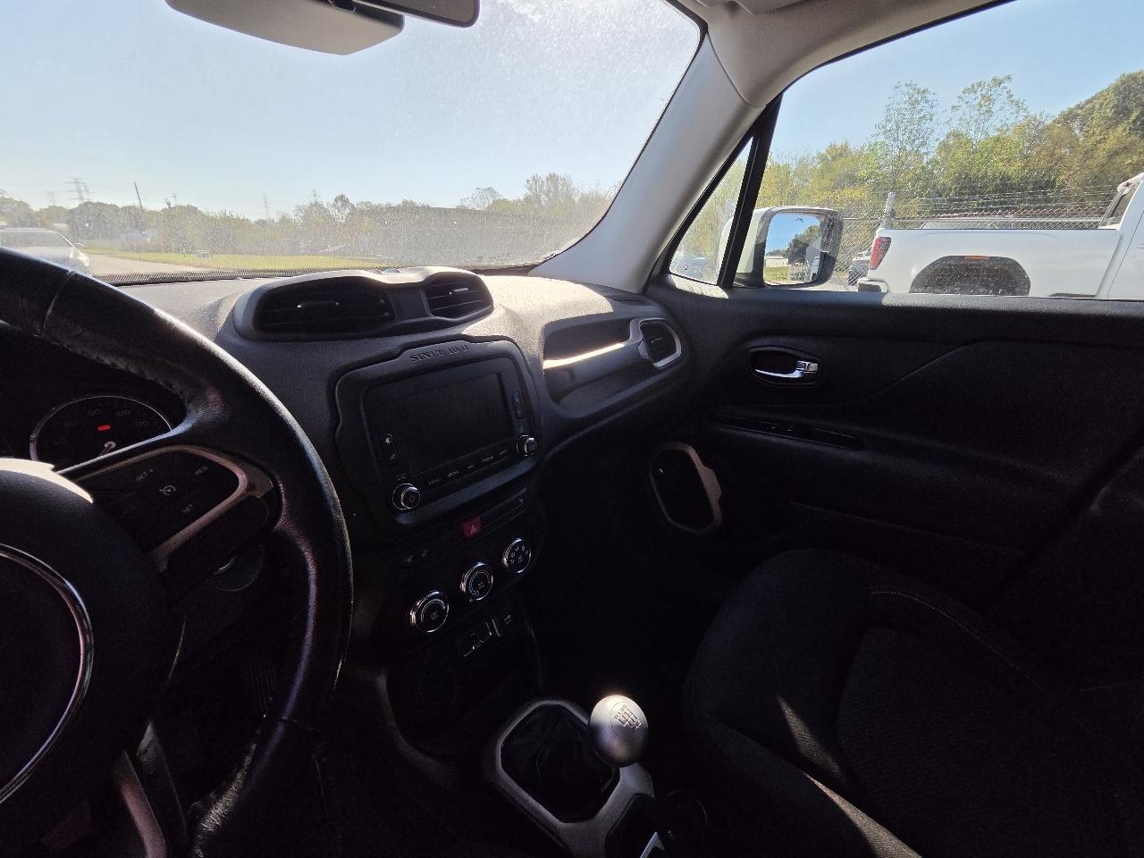 Jeep Renegade Latitude FWD 2016