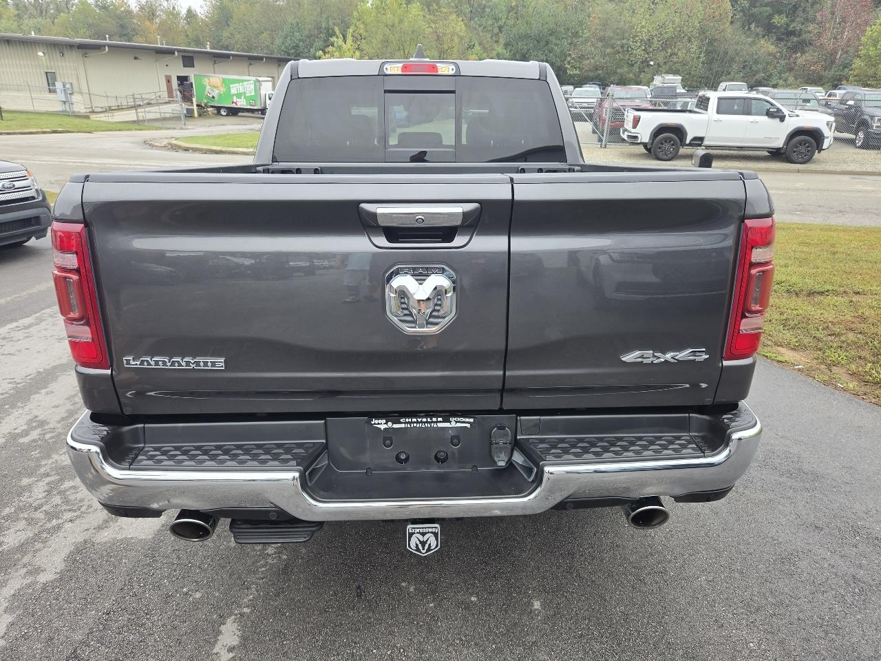 RAM 1500 Laramie Crew Cab SWB 4WD 2021