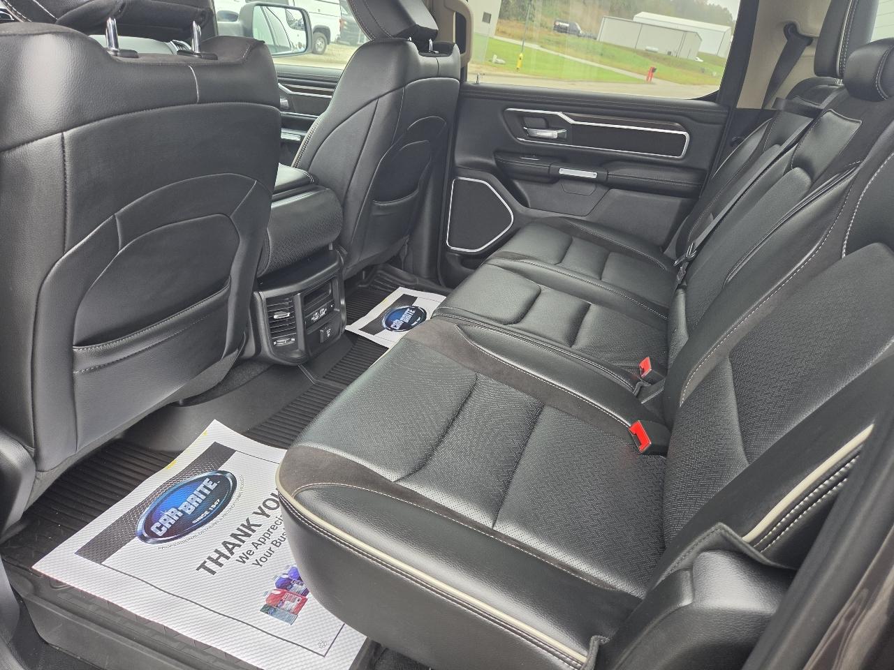 RAM 1500 Laramie Crew Cab SWB 4WD 2021