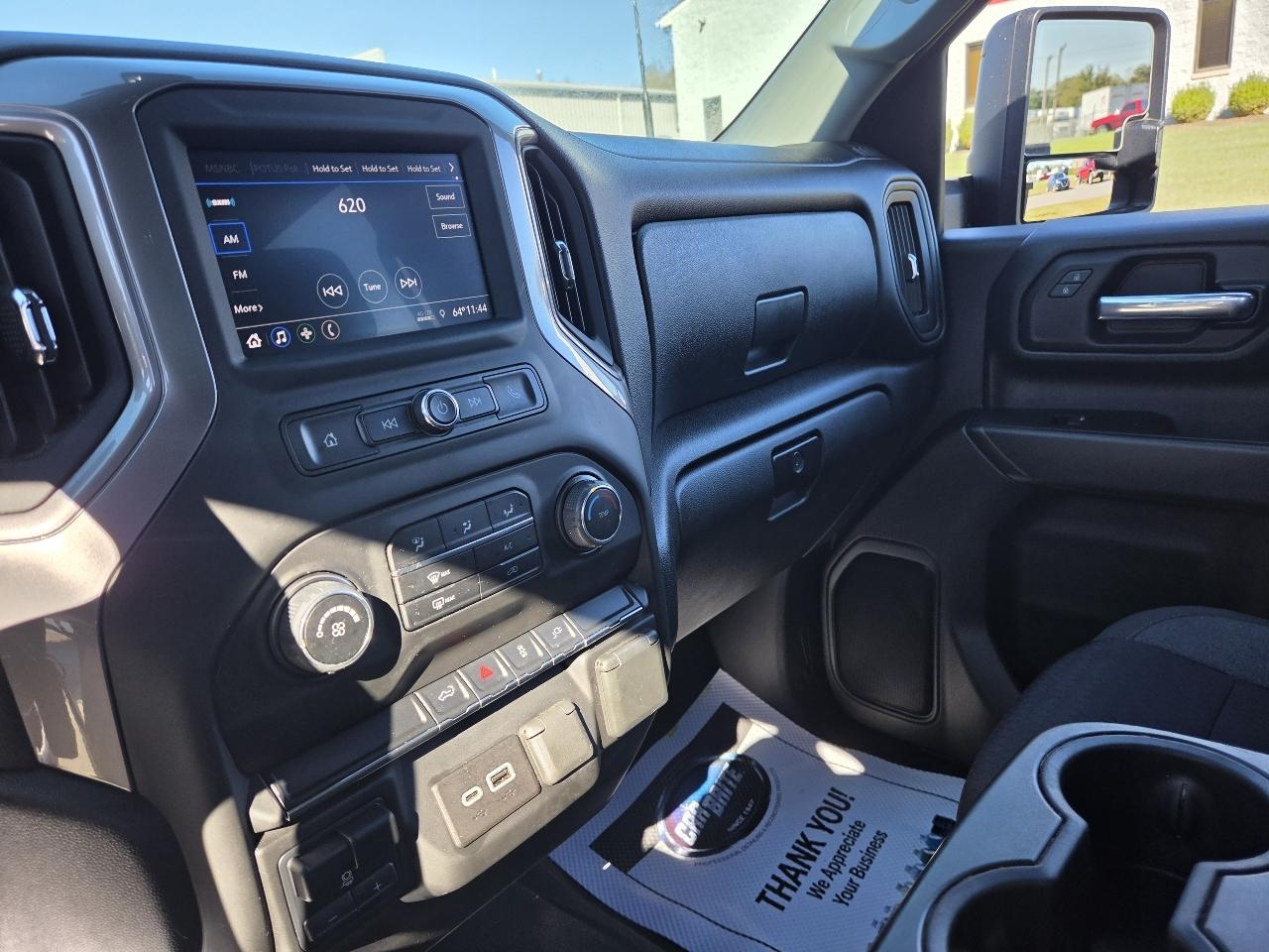Chevrolet Silverado 2500HD Custom Crew Cab Short Box 4WD 2023