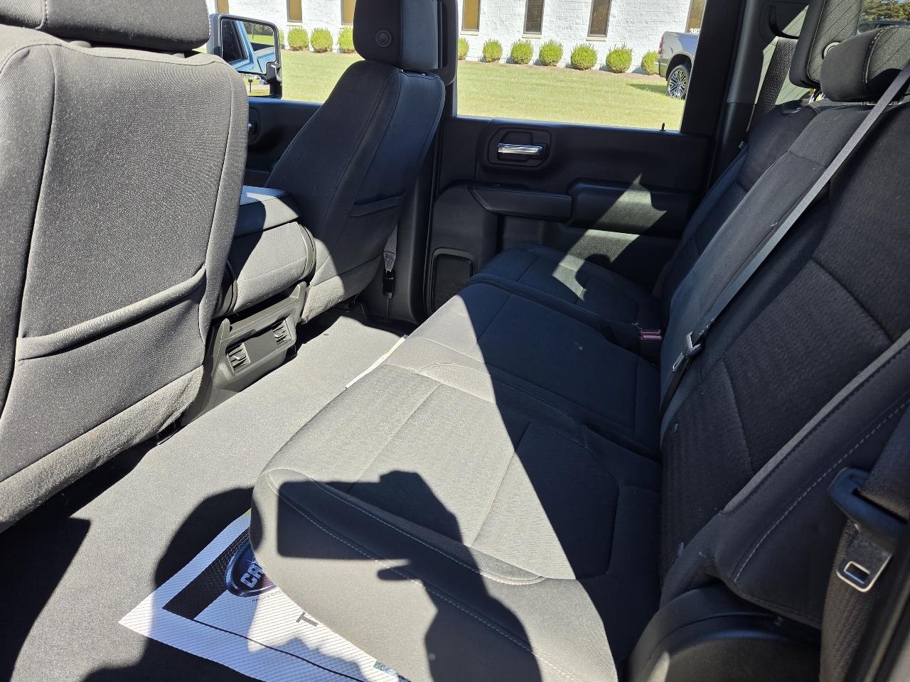 Chevrolet Silverado 2500HD Custom Crew Cab Short Box 4WD 2023