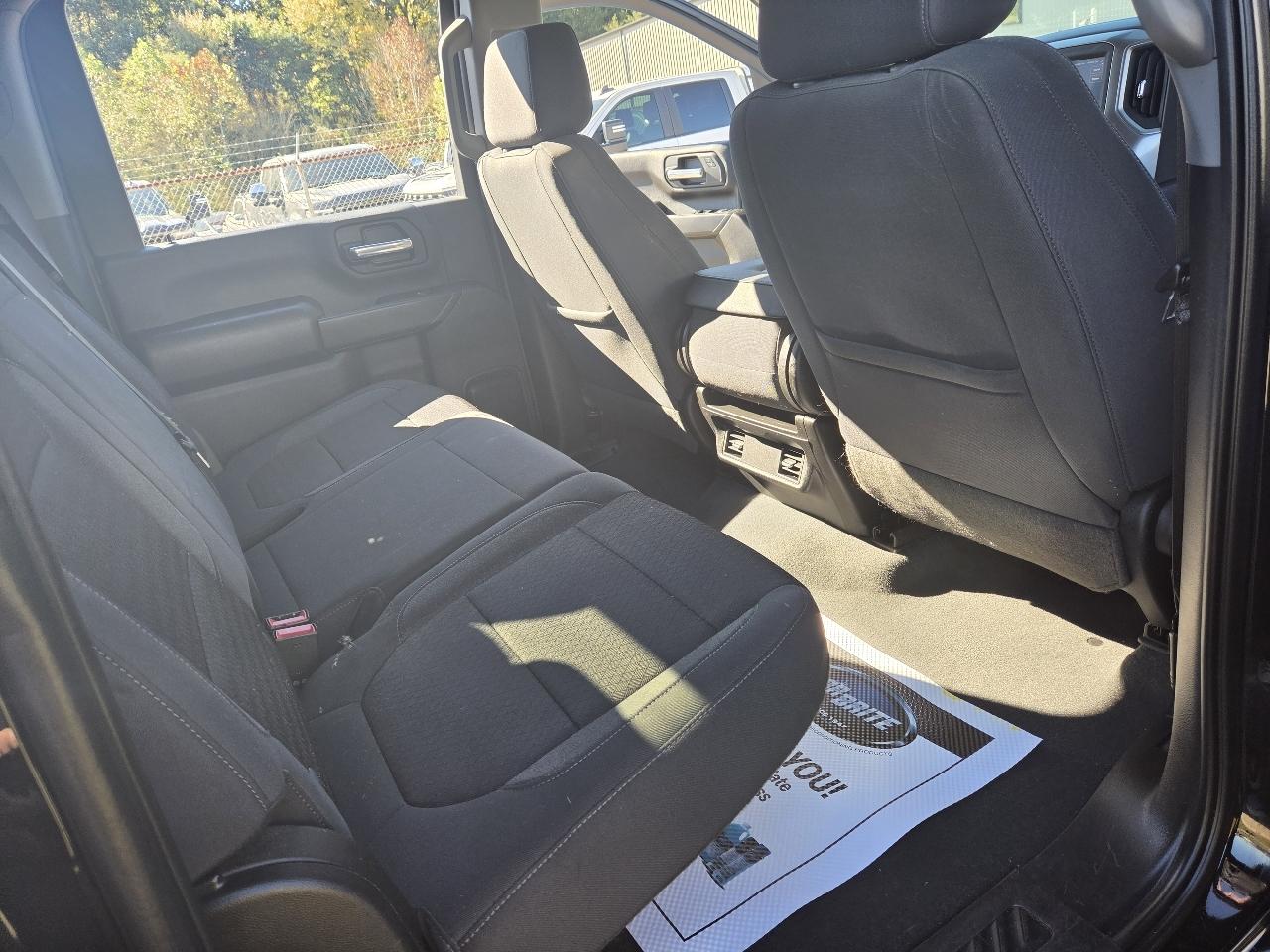 Chevrolet Silverado 2500HD Custom Crew Cab Short Box 4WD 2023