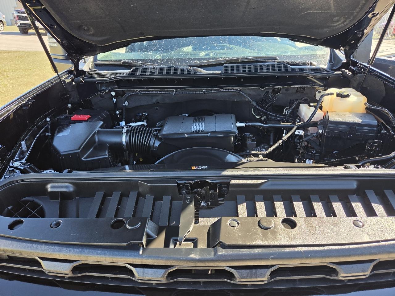 Chevrolet Silverado 2500HD Custom Crew Cab Short Box 4WD 2023