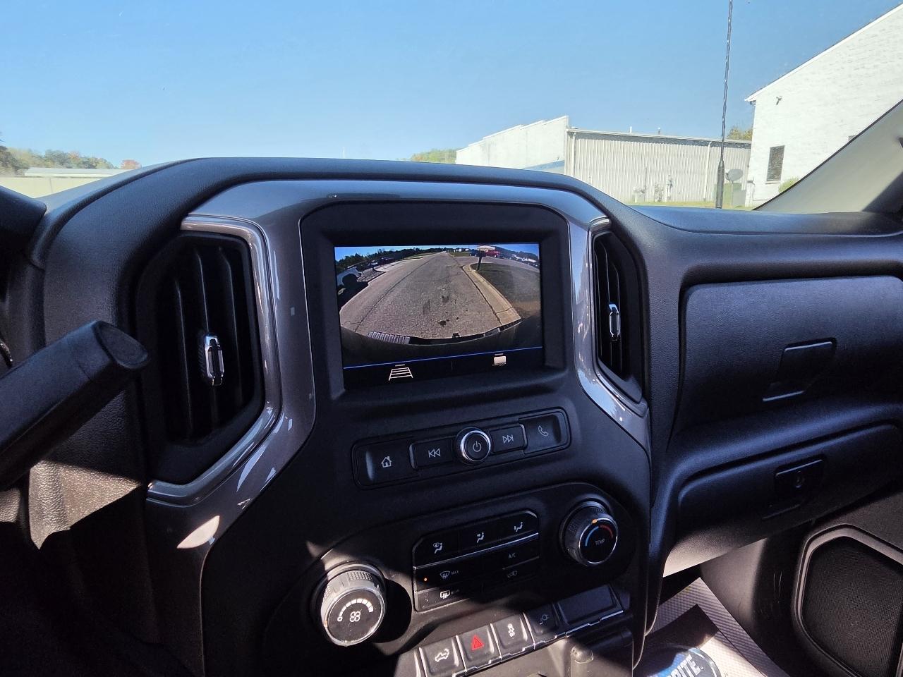 Chevrolet Silverado 2500HD Custom Crew Cab Short Box 4WD 2023