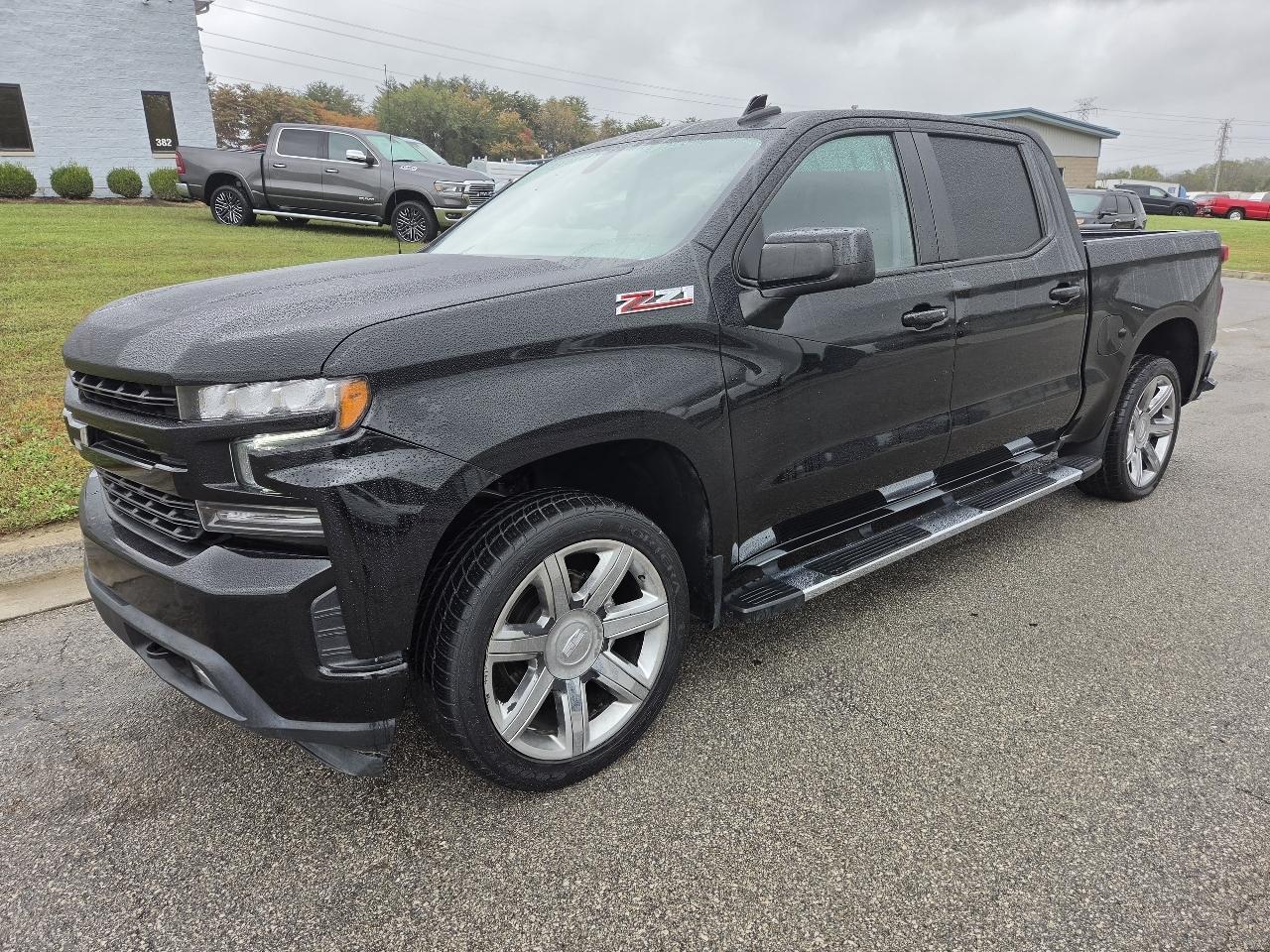 Chevrolet Silverado 1500 4WD Crew Cab 157" RST 2021