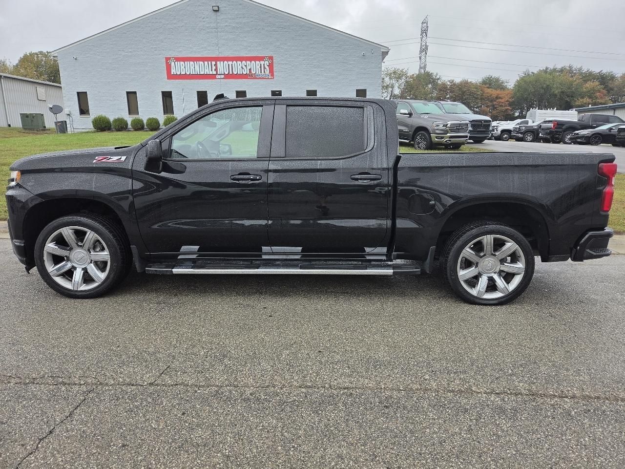 Chevrolet Silverado 1500 4WD Crew Cab 157" RST 2021