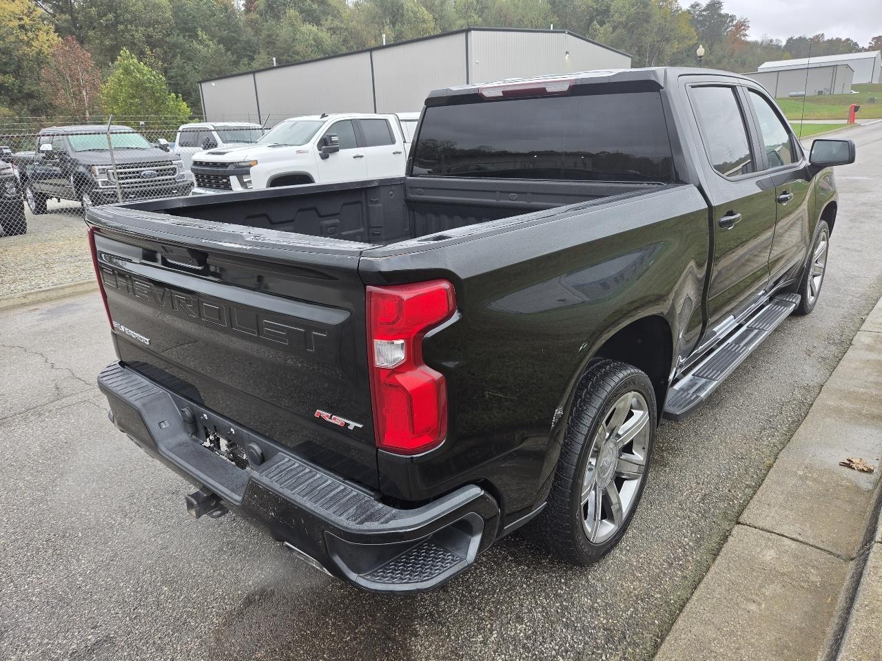 Chevrolet Silverado 1500 4WD Crew Cab 157" RST 2021