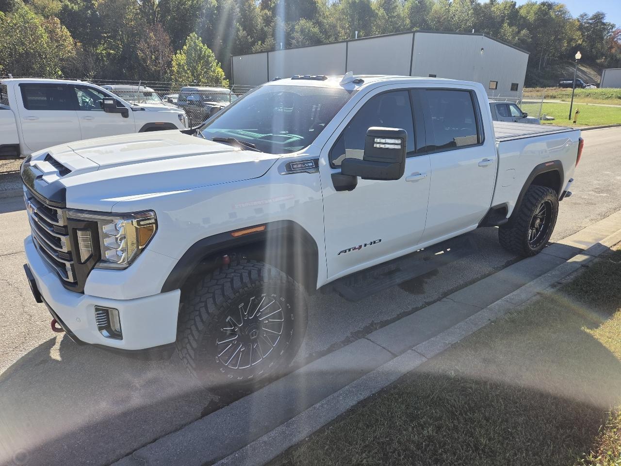 GMC Sierra 2500HD AT4 Crew Cab Long Box 4WD 2020