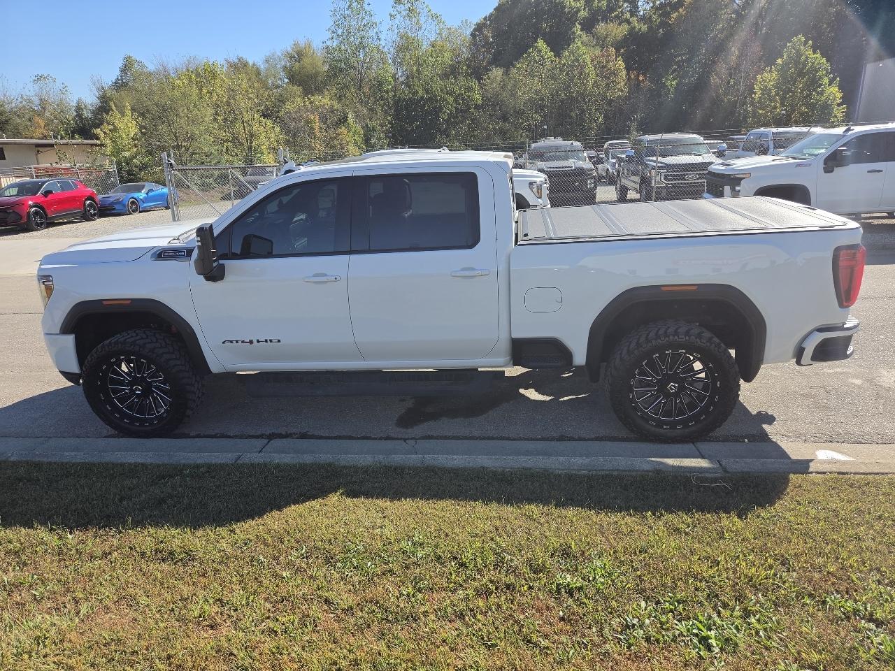 GMC Sierra 2500HD AT4 Crew Cab Long Box 4WD 2020