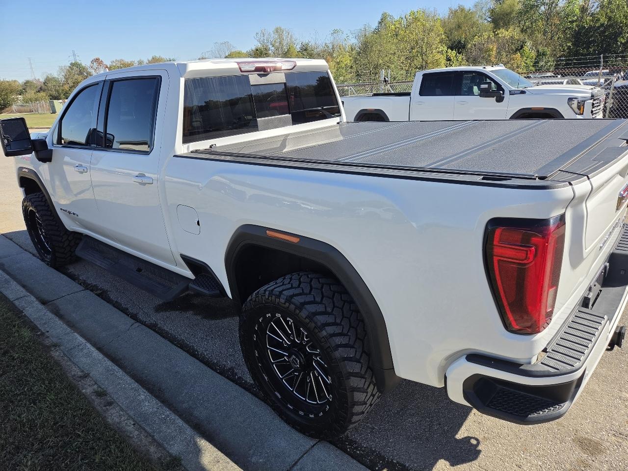 GMC Sierra 2500HD AT4 Crew Cab Long Box 4WD 2020
