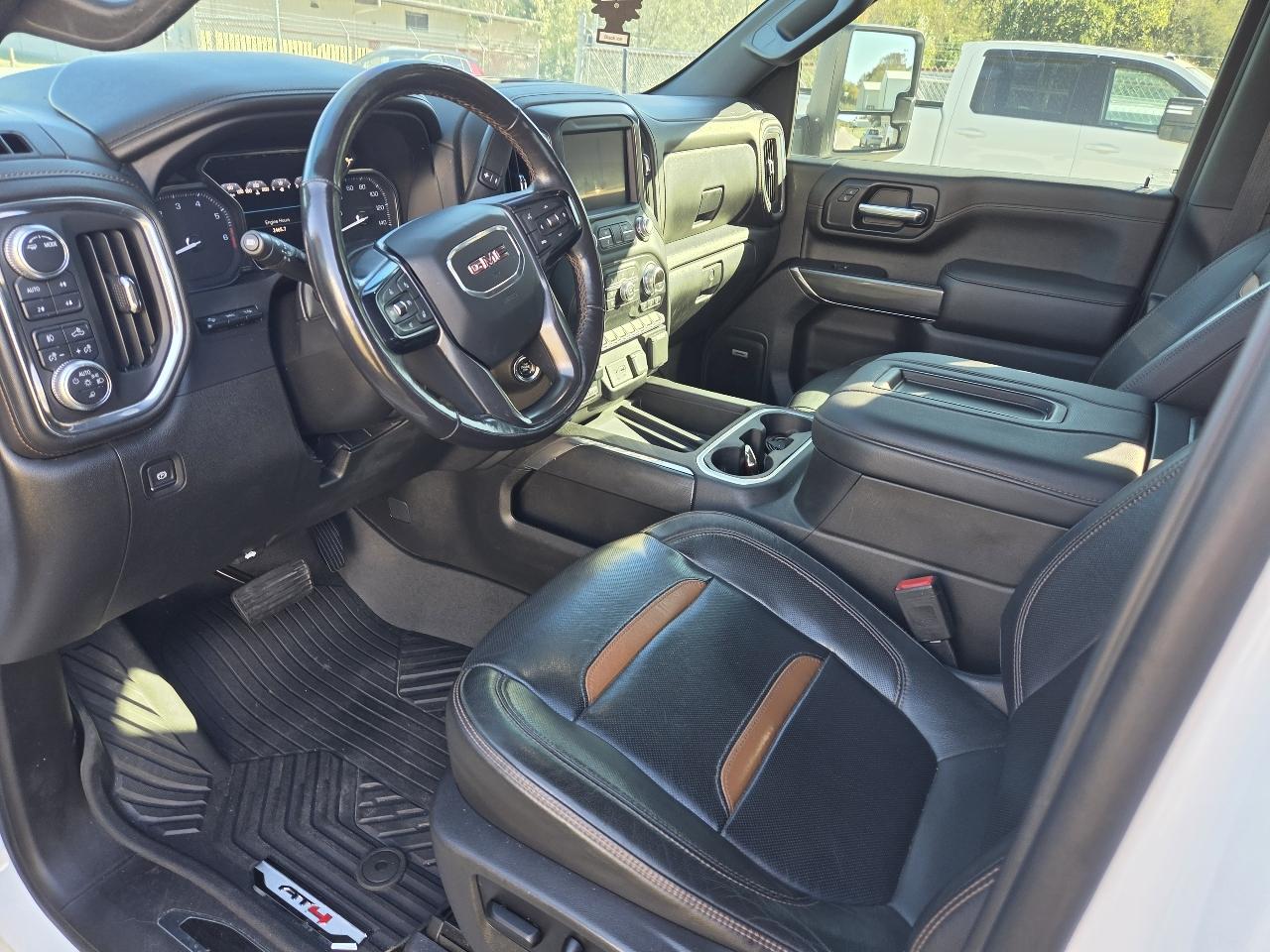 GMC Sierra 2500HD AT4 Crew Cab Long Box 4WD 2020