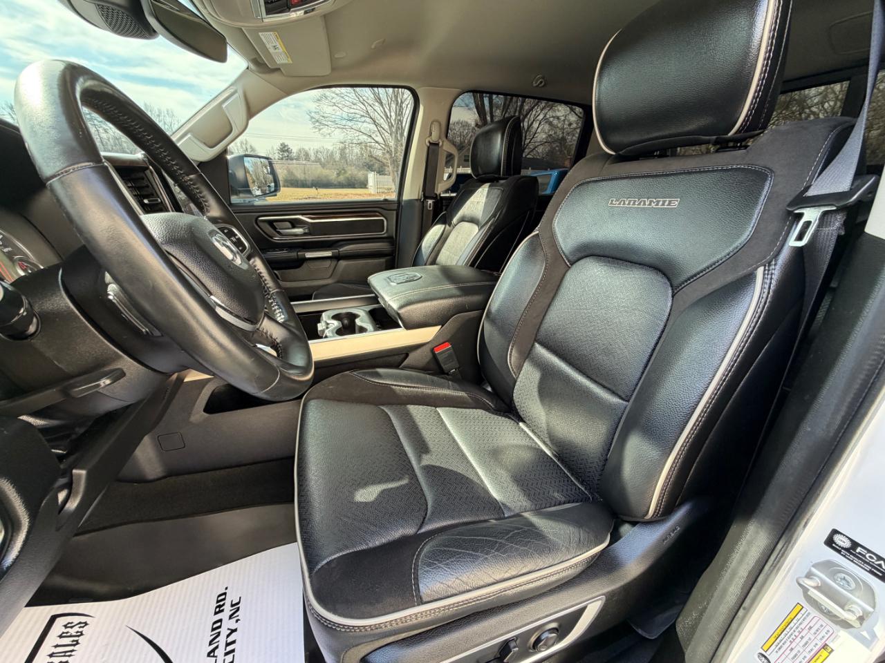 RAM 1500 Laramie Crew Cab LWB 4WD 2022