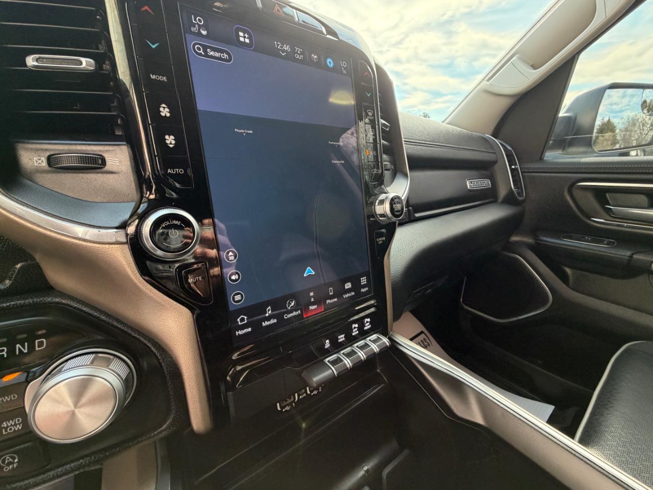 RAM 1500 Laramie Crew Cab LWB 4WD 2022