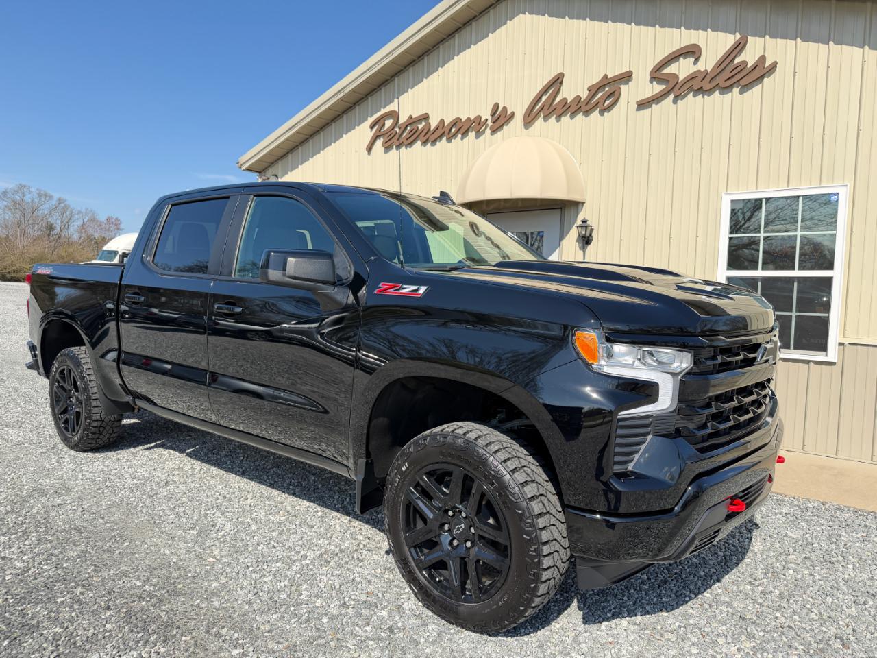 Chevrolet Silverado 1500 Trail Boss LT Crew Cab 4WD 2024