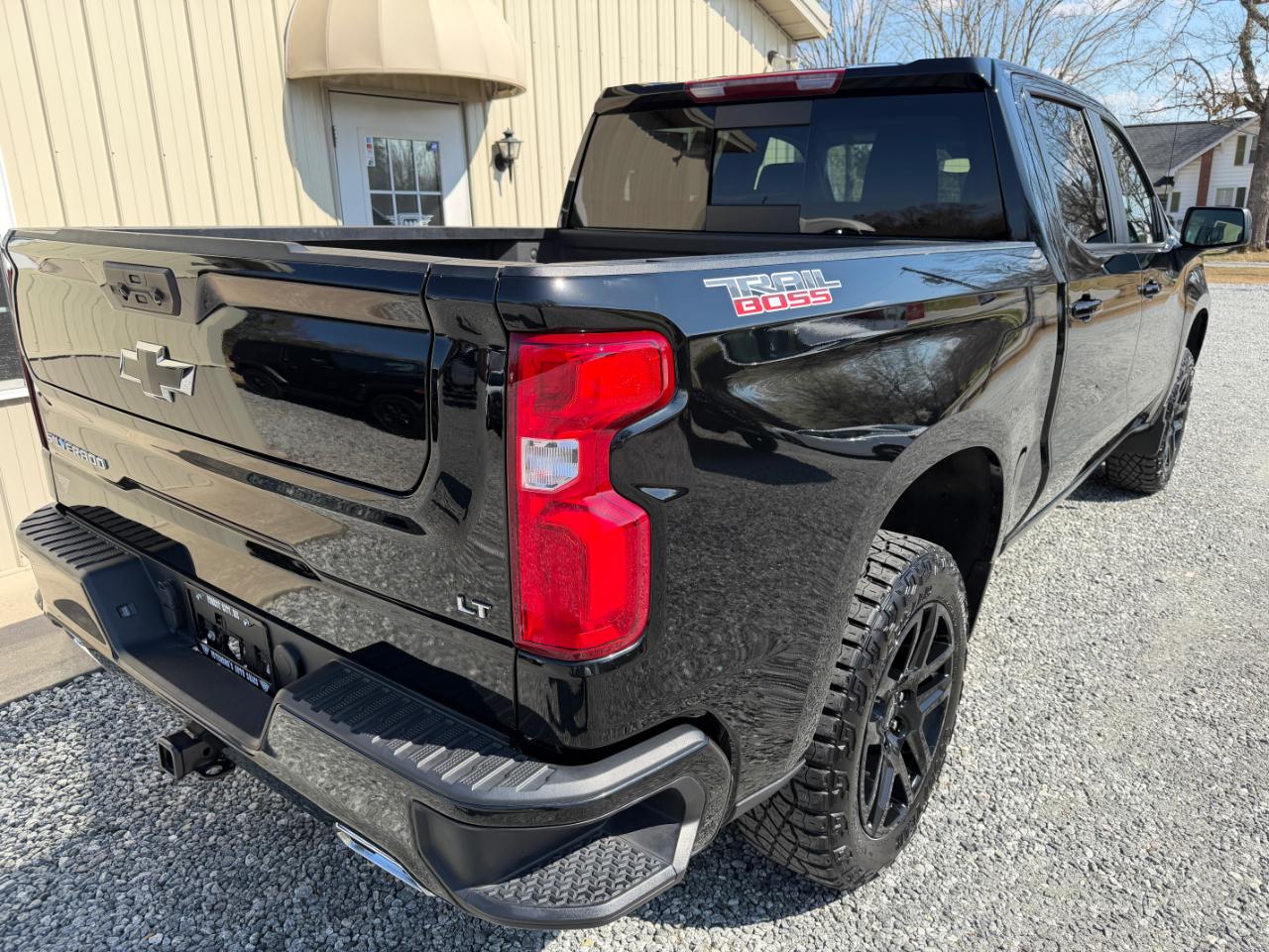 Chevrolet Silverado 1500 Trail Boss LT Crew Cab 4WD 2024