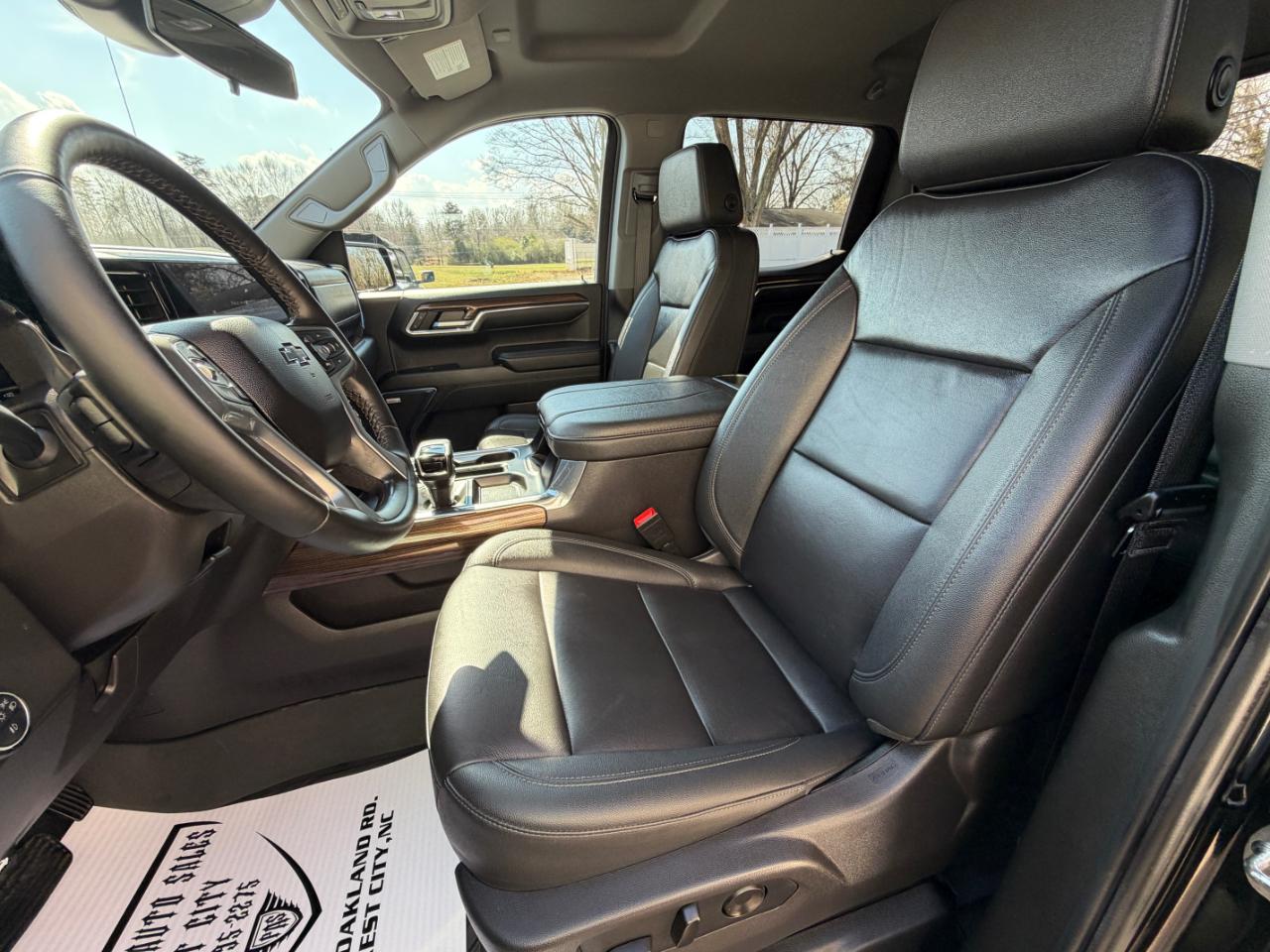 Chevrolet Silverado 1500 Trail Boss LT Crew Cab 4WD 2024