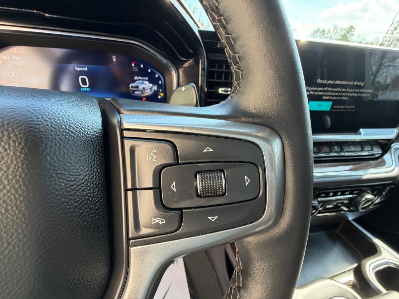 Chevrolet Silverado 1500 Trail Boss LT Crew Cab 4WD 2024