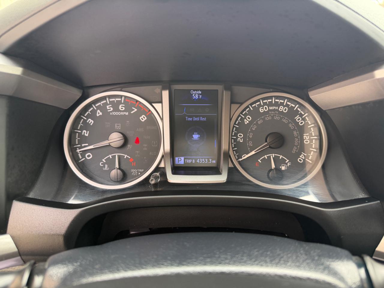 Toyota Tacoma SR5 Double Cab 4X4 V6 2020