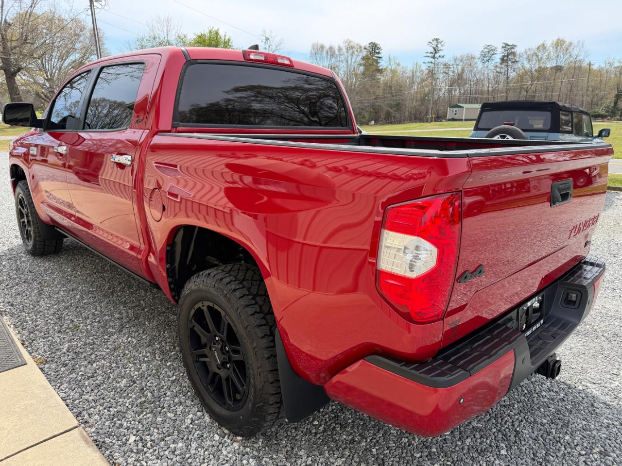 Toyota Tundra Platinum CrewMax 5.7L 4WD 2021