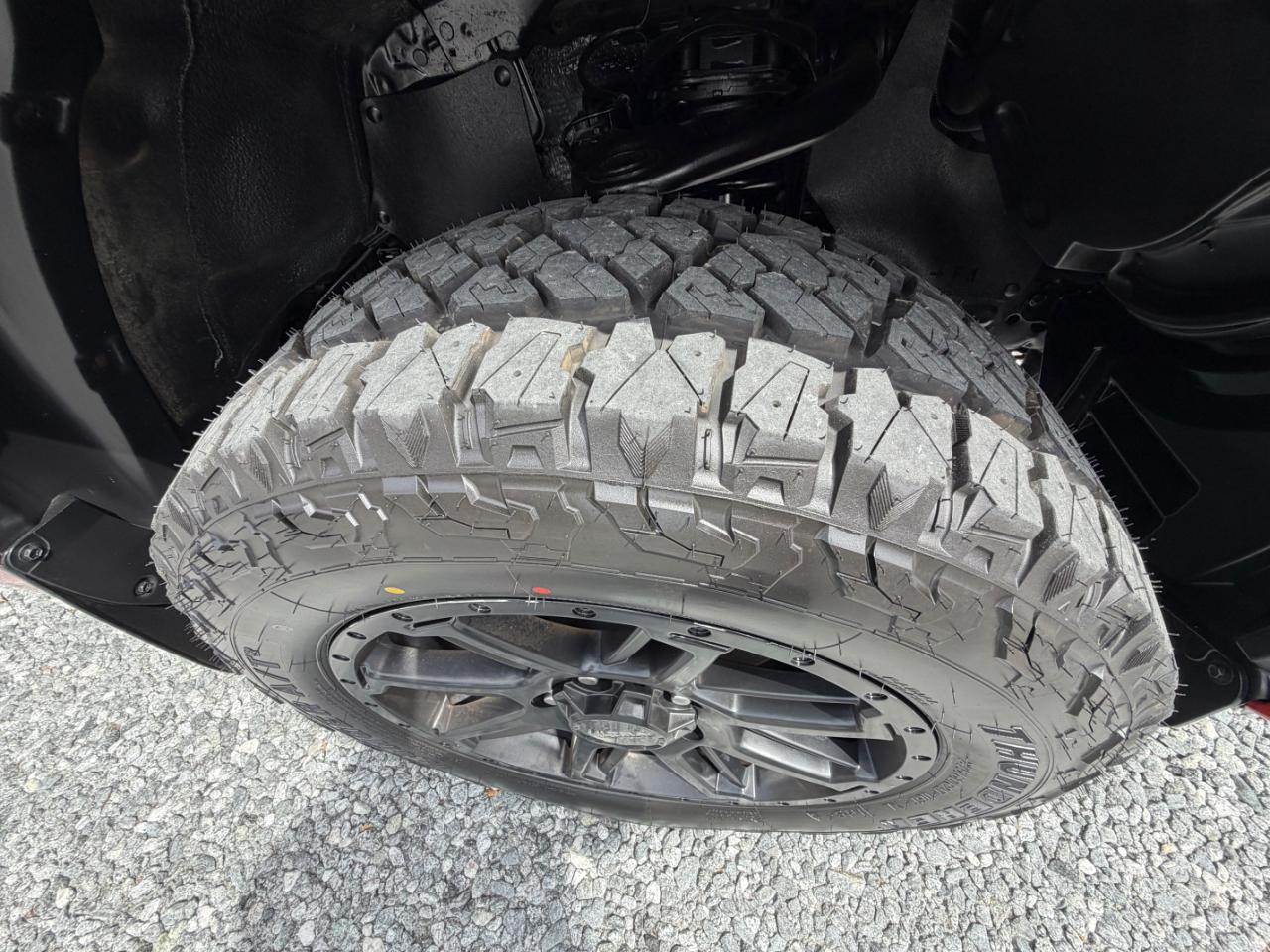 Toyota Tundra Platinum CrewMax 5.7L 4WD 2021