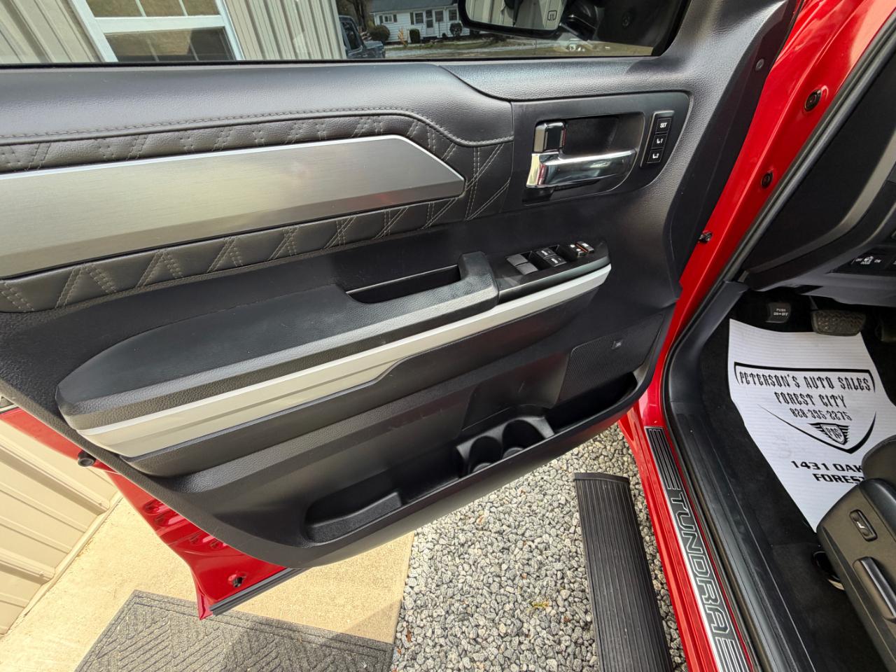 Toyota Tundra Platinum CrewMax 5.7L 4WD 2021