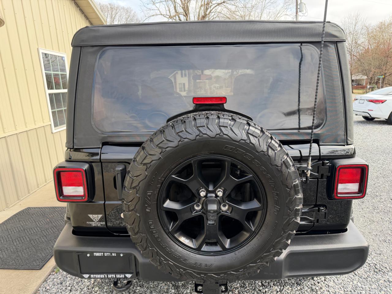 Jeep Wrangler Willys Sport 2 Door 4x4 2022