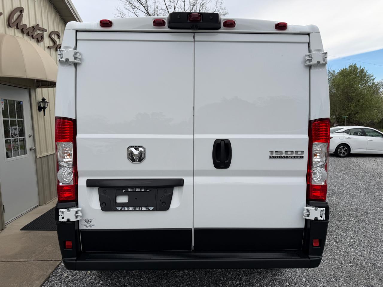 RAM Promaster 1500 Low Roof 136-in. WB 2023