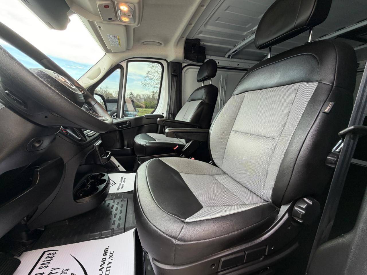 RAM Promaster 1500 Low Roof 136-in. WB 2023