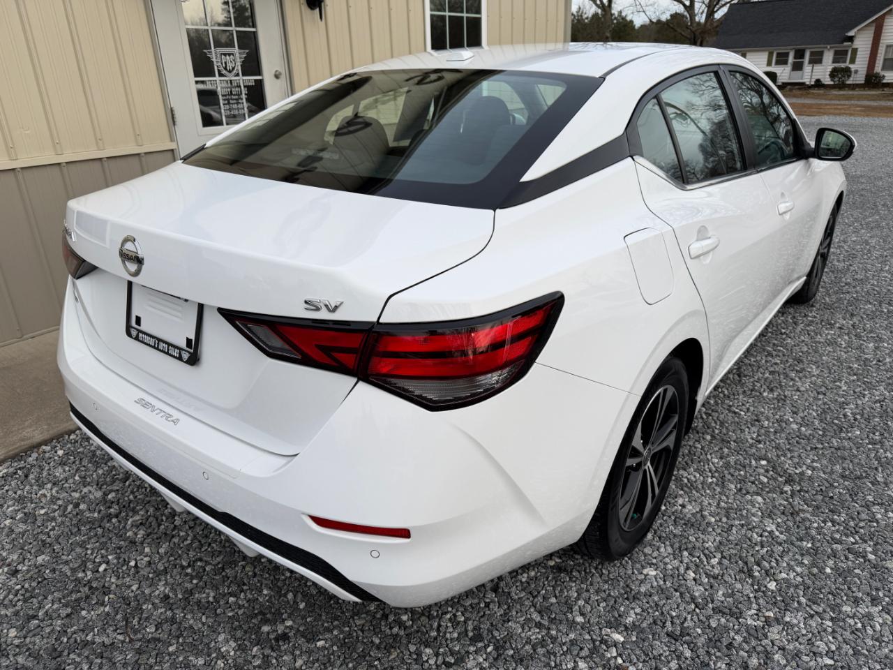 Nissan Sentra SV 4D Sedan 2022