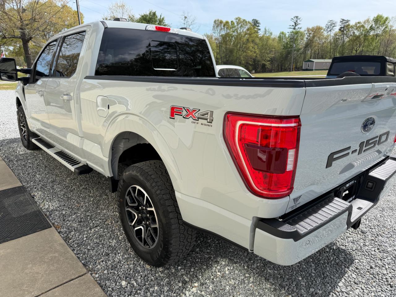 Ford F-150 XLT 4WD SuperCrew 6.5' Box 2023