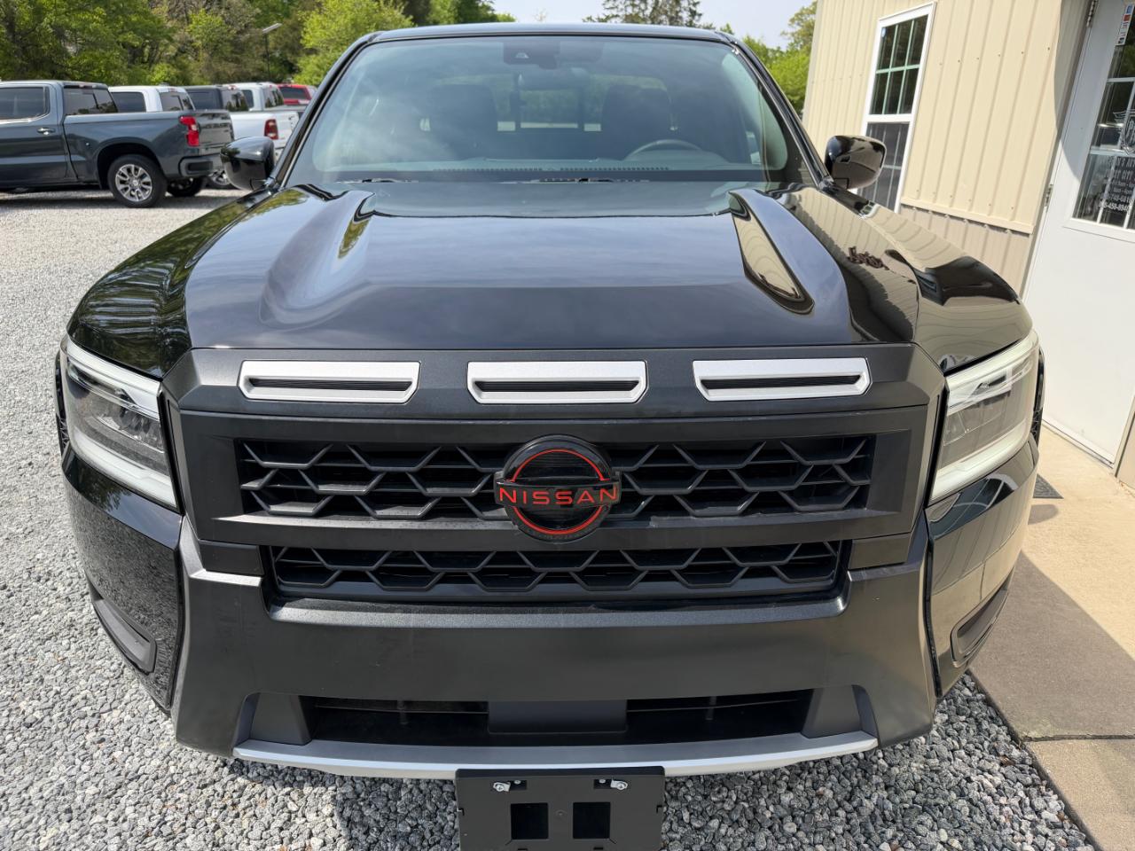 Nissan Frontier PRO-4X Crew Cab 4WD 2025