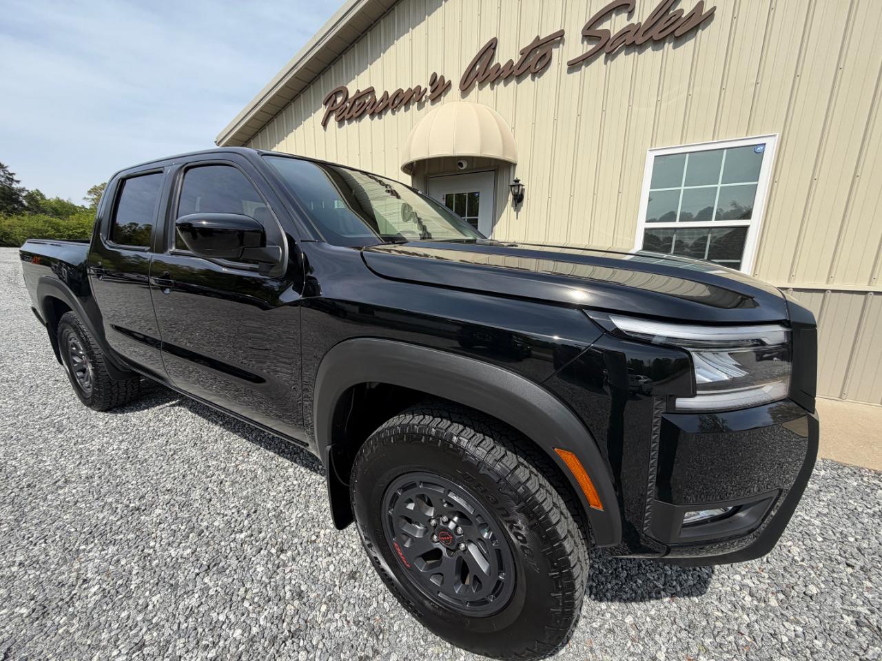 Nissan Frontier PRO-4X Crew Cab 4WD 2025